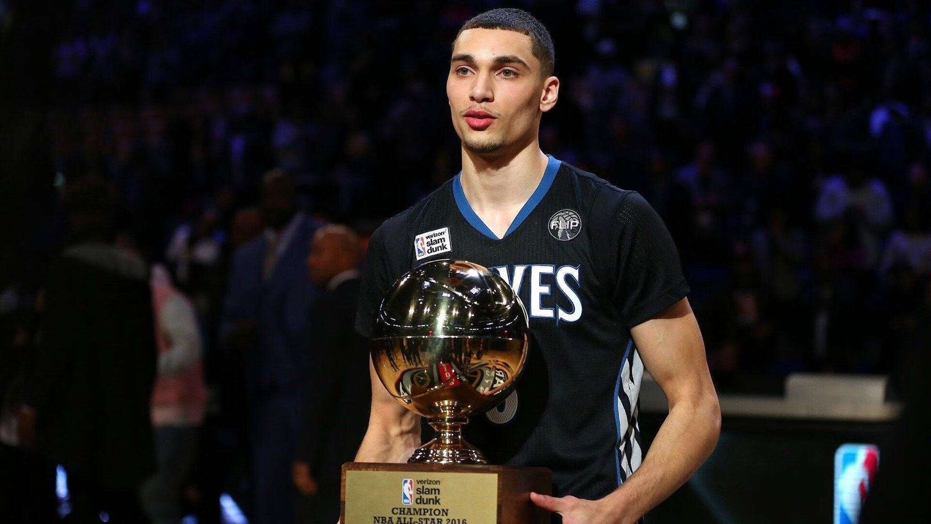 勇士止连败,库里和穆迪强势表现为球队带来胜利,库里对于勇士