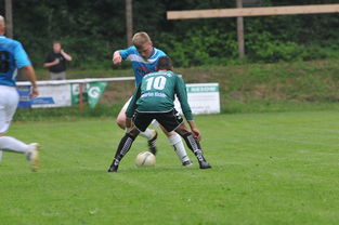 开云体育链接-足球战术多样化提升比赛精彩度，足球比赛技战术的运用和分析